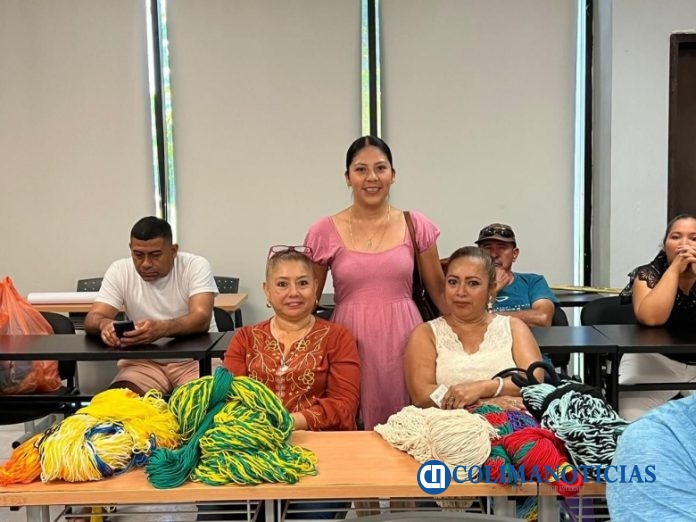 Comerciantes de Armería reciben apoyo de hasta 4 mil pesos