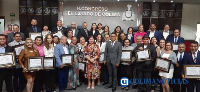 Entrega el Congreso Preseas a triunfadores del Premio Estatal de Periodismo 2023 7