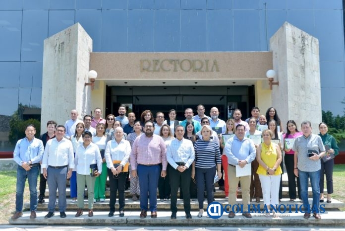Entregan diplomas a egresados del Diplomado en Emprendimiento Innovador