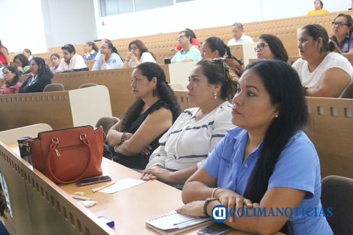 Instruyen a personal de la udeC en Manzanillo sobre manejo del SUA