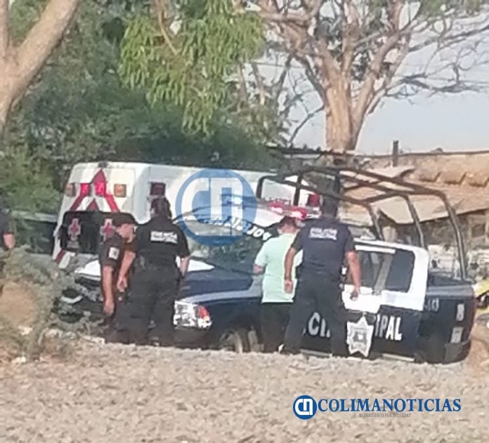 Patrulla de la Policía Municipal de VdeÁ chocó cuando iba a prestar apoyo en una agresión a balazos
