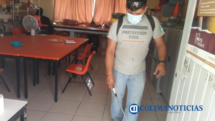 Plaga de pulgas en escuela es atendida por elementos de PC Ixtlahuacán