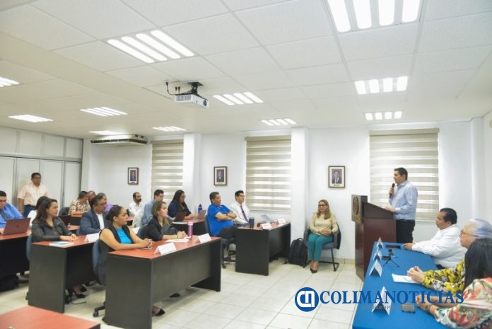 Presentan alumnos de maestría avances de sus proyectos en tecnologías de internet