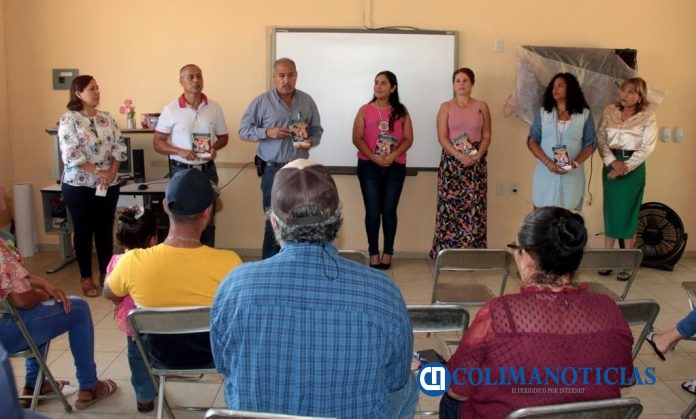 Secretaría de Educación capacita a familias y alumnado de telesecundaria en el Astillero de Abajo