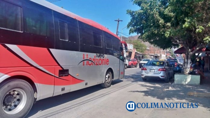 Tráfico vehicular de carga comienza a causar estragos a las familias de El Colomo 4