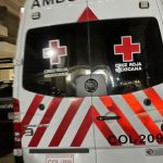 ambulancia cruz roja noche