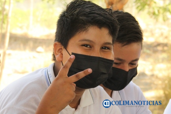 estudiantes de secundaria colima