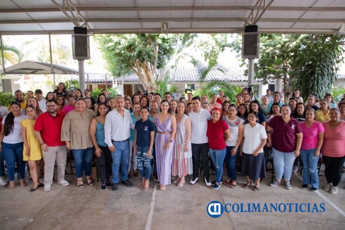estudiantes del Vasco de Quiroga en Comala también recibirán computadoras gratis