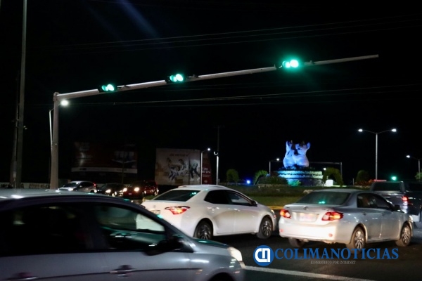 glorieta de Los Perritos noche