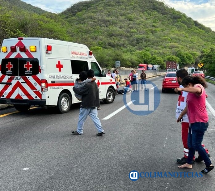 3 mujeres heridas al caer de una camioneta en la autopista