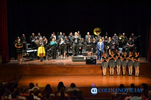 Banda Sinfónica de Colima ofreció dos conciertos en honor a Juan Gabriel 4