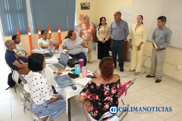 Educación Colima supervisa trabajos de Consejo Técnico Escolar