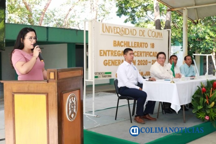Egresan 119 jóvenes del Bachillerato 18 de Coquimatlán_Mayra Macías