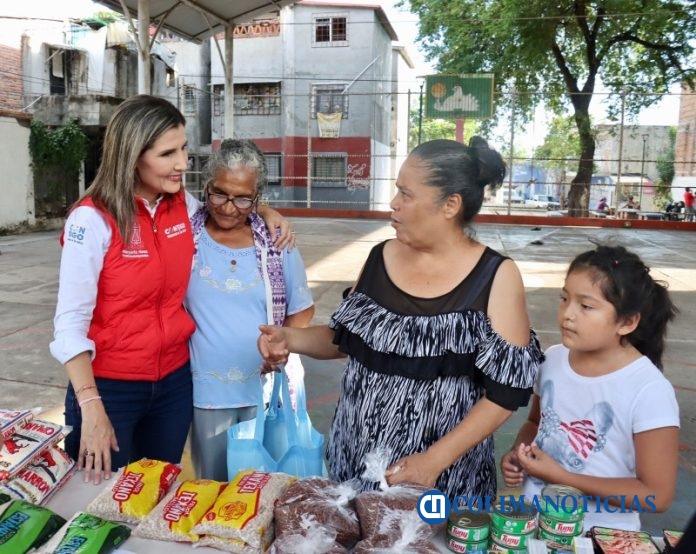 Margarita Moreno apoya economía familiar con 'Tiendita Contigo'