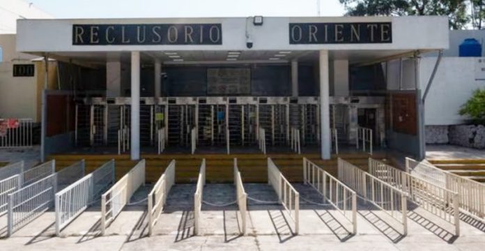Reportan al menos ocho heridos tras riña en Reclusorio Oriente en CDMX