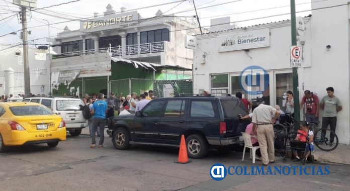 largas filas banco bienestar colima