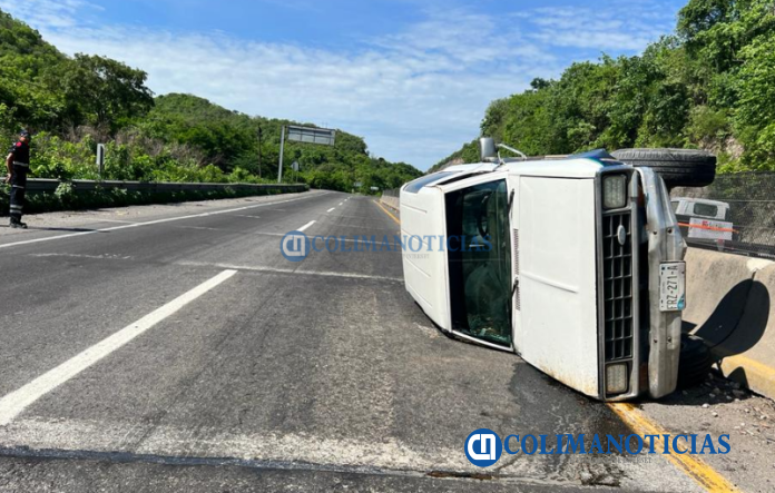 vuelca camioneta
