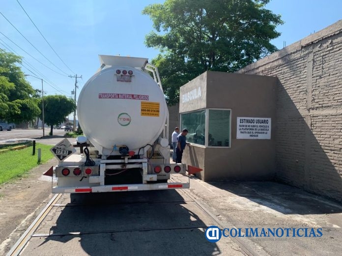 Gobierno de Colima distribuye más de 47 mil litros de hipoclorito de sodio a 6 organismos operadores del agua