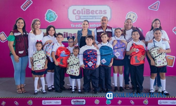 Indira entregó 351 paquetes de ColiBecas Mochilas y Útiles gratuitos en primaria Cuauhtémoc de Tecomán