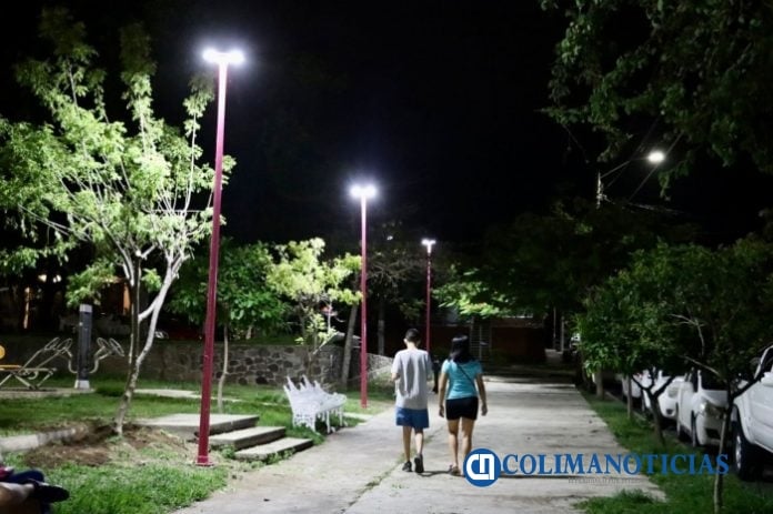 Inicia Tey programa de Rehabilitación de 50 Jardines de Villa de Álvarez