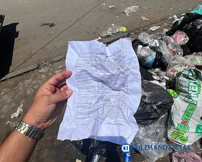 Por tirar basura en un lugar prohibido, Ayuntamiento de Manzanillo aplica multa a comercio de Santiago