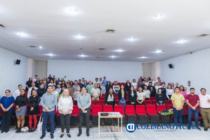 Presentan estudiantes resultados de 71 proyectos del programa científico Delfín