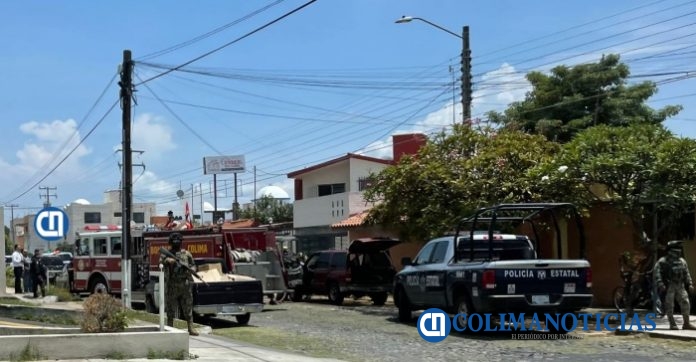Reportan el incendio de una camioneta en la colonia Jardines Vista Hermosa