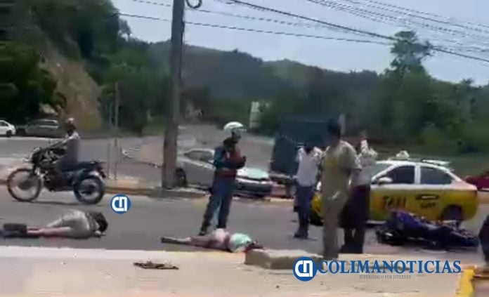 Tres motociclistas lesionados de gravedad en accidente por Tapeixtles 4