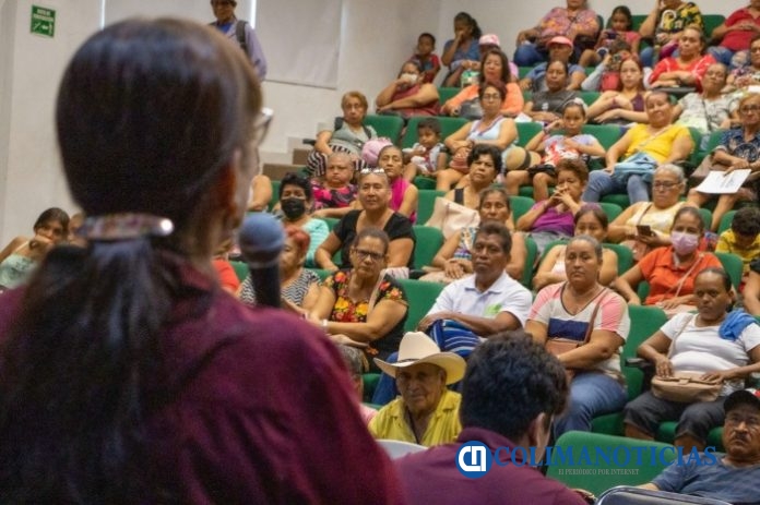 El Ayuntamiento de Manzanillo entrega apoyos a 291 familias manzanillenses 4545