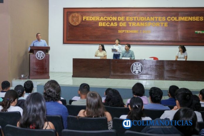 Entrega de becas de transporte