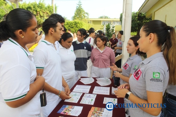 Salud Colima previene a casi 3 mil adolescentes en embarazo no planeado