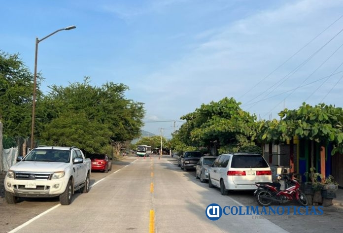 calle de tecoman alumbrado