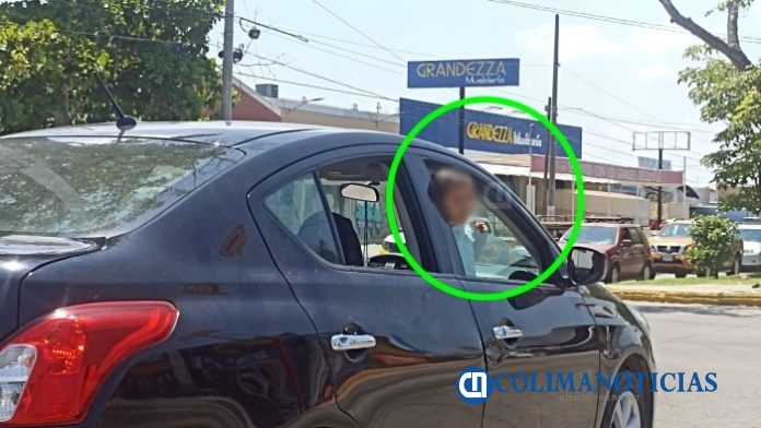 menores expuestos ventana auto