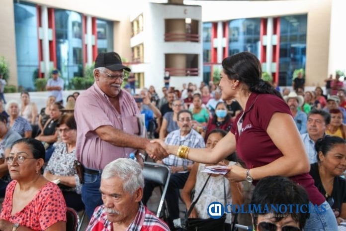 entrega de 1,290 tarjetas del Banco del Bienestar
