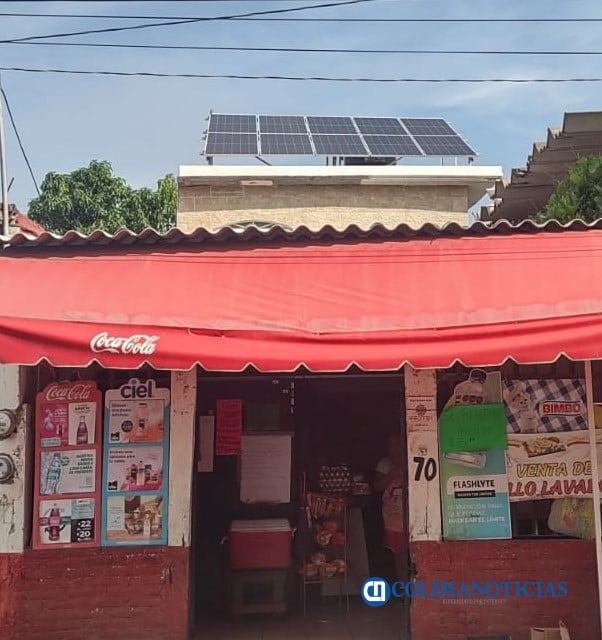 tienda con paneles solares