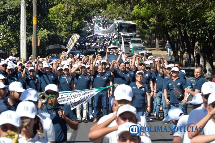 Celebran con marcha 43 aniversario del SUTUC y 83 de la UdeC