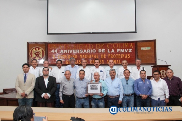 Festeja su 44 aniversario la Facultad de Medicina Veterinaria y Zootecnia
