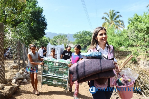 Margarita Moreno y Cadena A.C. llevan apoyos a familias damnificadas por 'Lidia'