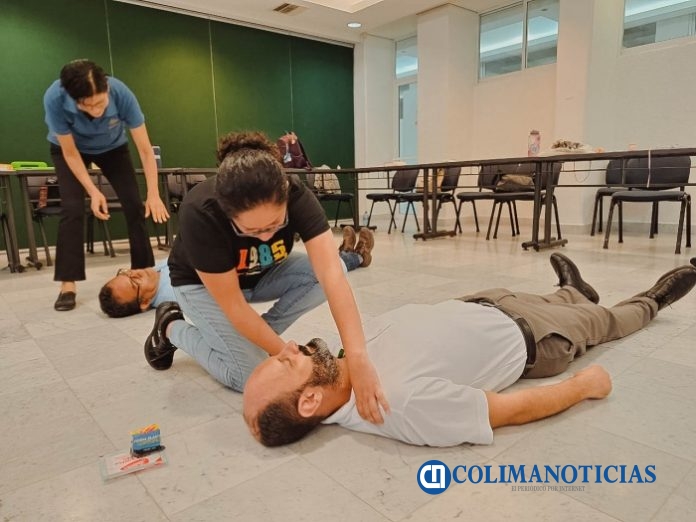 Curso de primeros auxilios en campus Manzanillo_b