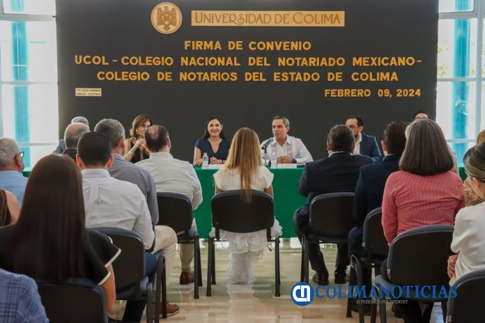 Firma de convenio entre UdeC y colegios nacional y estatal de notarios_b