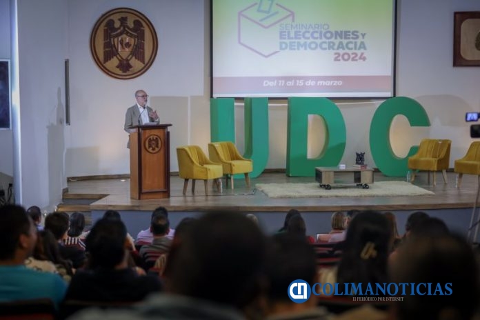 Conferencia de Jaime Rivera, consejero del INE, sobre democracia