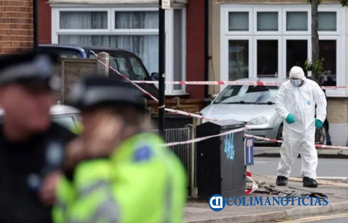hombre ataca a transeuntes en londres