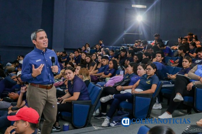 Comparte rector de la UdeC 9 competencias para el liderazgo
