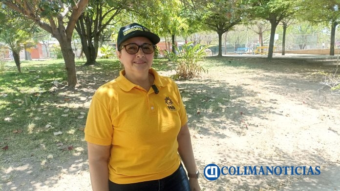 LAURA SALAZAR