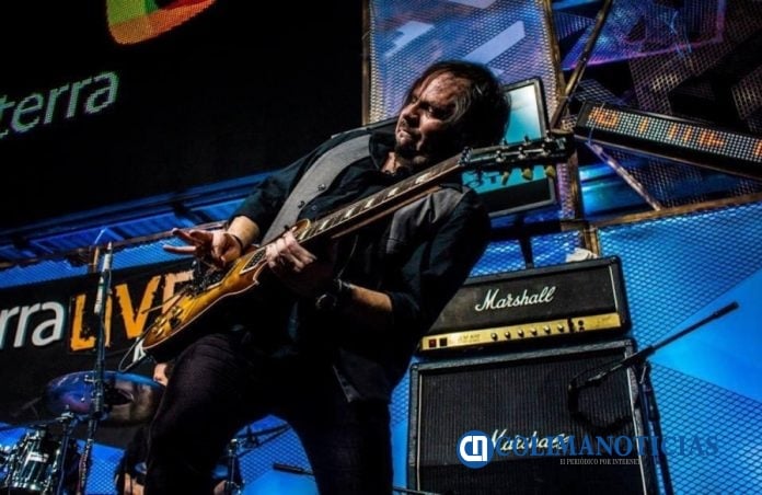 Lino Nava, guitarrista