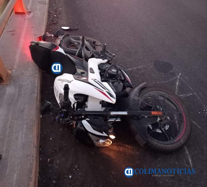 Muere motociclista al caer del puente vehicular de Fondeport