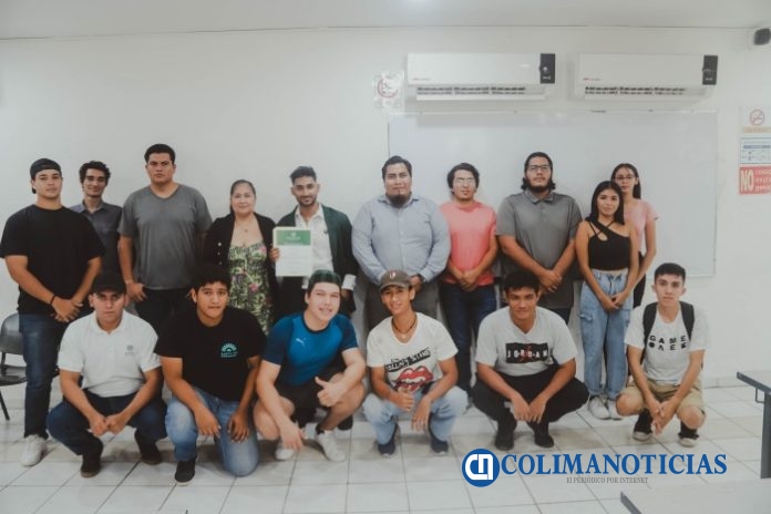 Imparten clase de idioma hindi, en Manzanillo_a