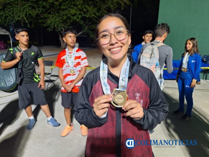 Paola Gallardo da a Colima medalla de oro en frontenis de Nacionales Conade