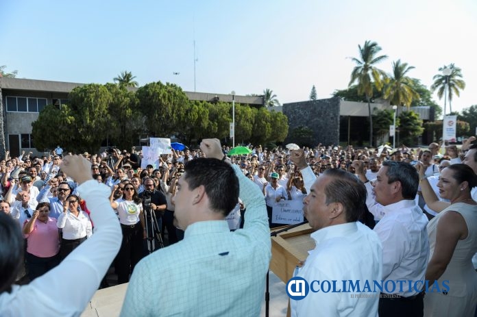 Se pronuncian funcionarios por reelección de rector Christian Torres Ortiz