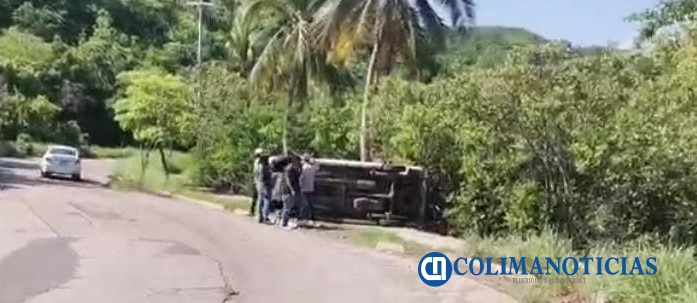 Carretera Manzanillo a Campos